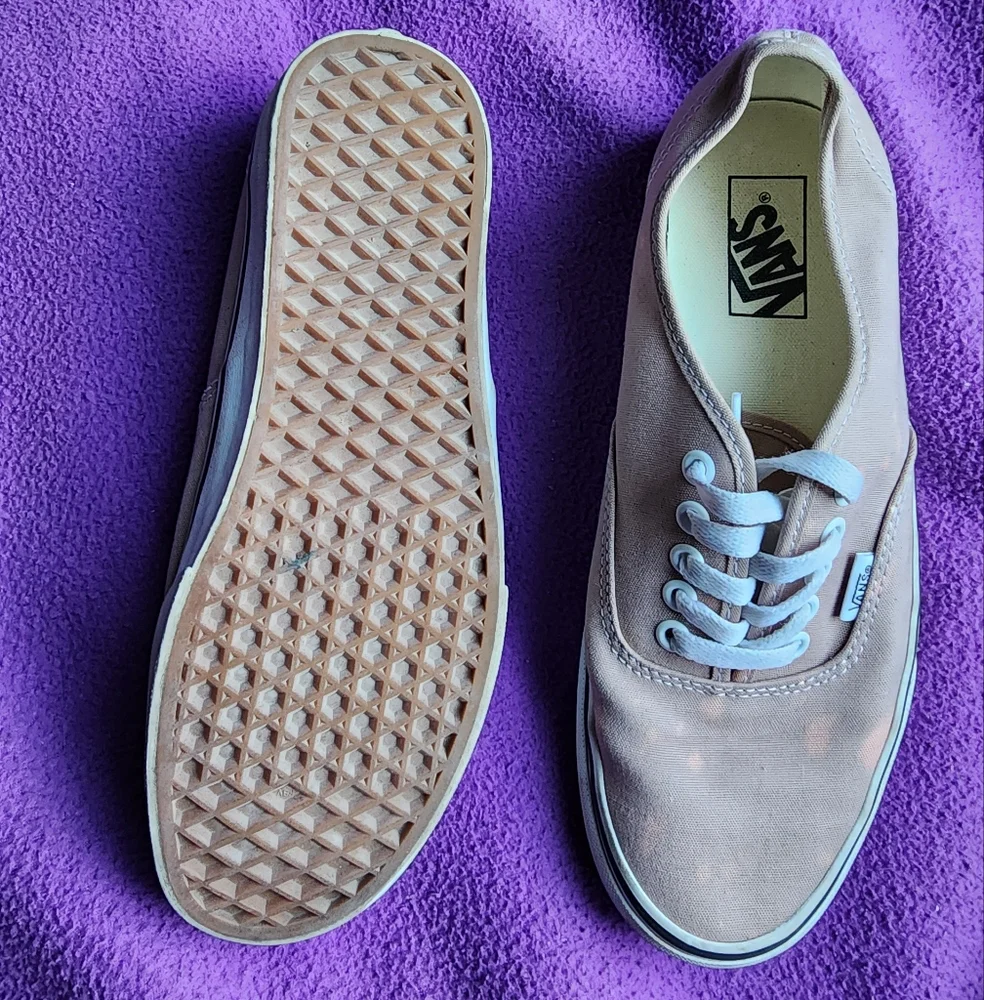 Vans Low Top Sneakers - Picture 7 of 8